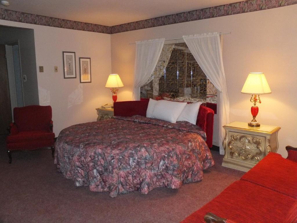 Ivy Rose Motor Inn Уиндзор Екстериор снимка