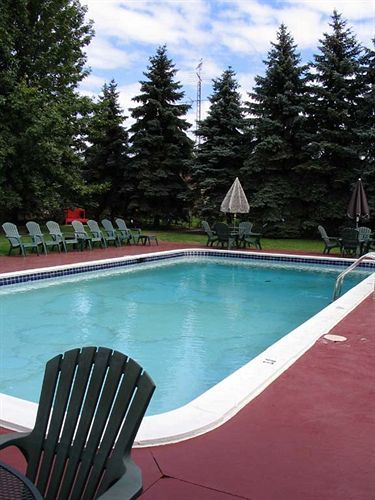 Ivy Rose Motor Inn Уиндзор Екстериор снимка